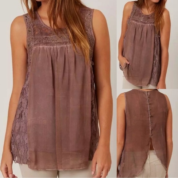 2/$30 Buckle Gimmicks BKE Beaded Lace Sheer Embellished Button Tank Top Blouse - Picture 1 of 9